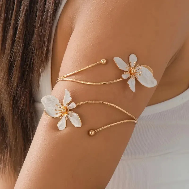 Leticia | Armlet