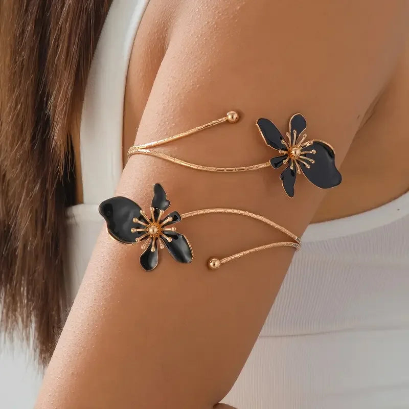 Leticia | Armlet